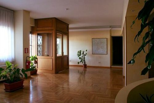 Casa Per Ferie Eremo Santa Rosa Da Lima Hotell Rom Exteriör bild
