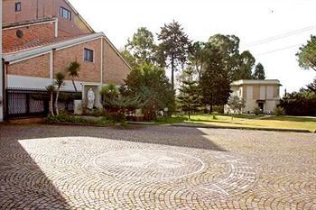 Casa Per Ferie Eremo Santa Rosa Da Lima Hotell Rom Exteriör bild
